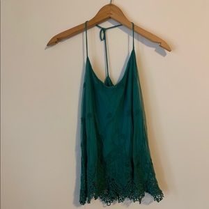 turquoise tank top🌿